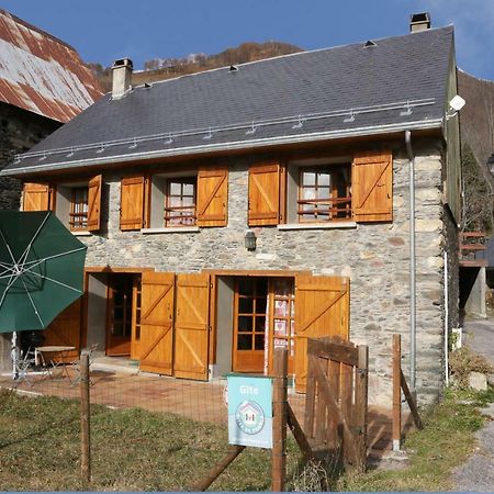 Вілла Pyrenees Stone Mountain House Bagneres-de-Luchon Екстер'єр фото